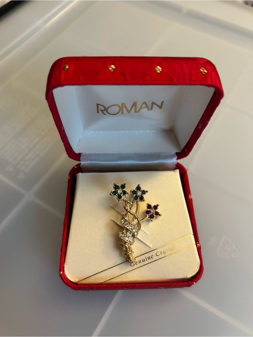 Vintage gold-tone floral bouquet brooch - brand new in box